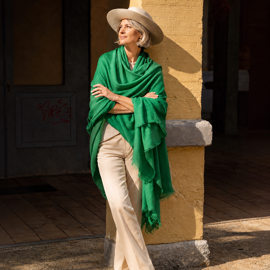 Julian Oversized handwoven pure cashmere scarf- Jewel Green